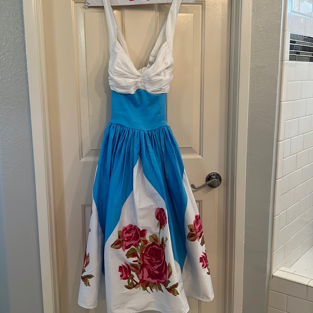 Pinup Girl Clothing dress blue w/roses sz M